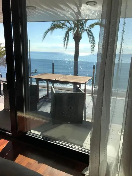 Lujoso Apartamento Enfrente Del Mar Lloret de Mar Spain