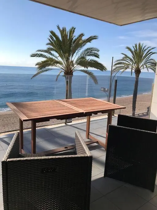 Lujoso Apartamento Enfrente Del Mar Lloret de Mar 0*,  Spain