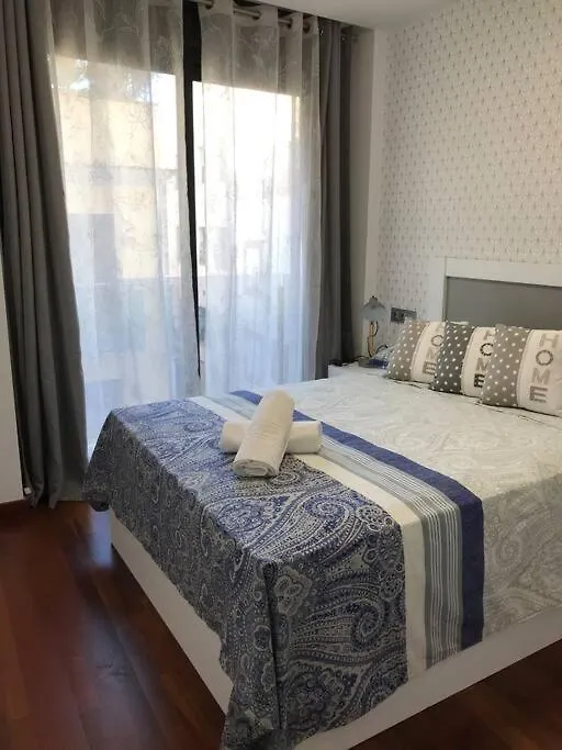 Lujoso Apartamento Enfrente Del Mar Lloret de Mar Apartment
